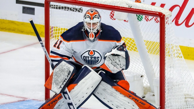 After one season in Calgary, veteran goalie Mike Smith signs with Edmonton