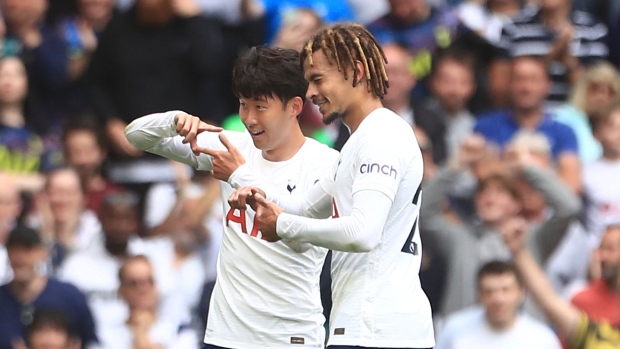 Tottenham celebrates