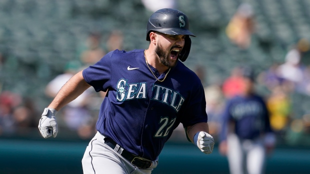 Chris Bassitt, Blue Jays beat Yankees to evade sweep