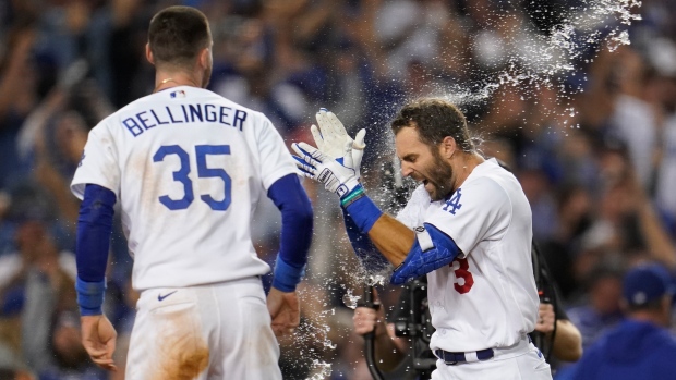 Chris Taylor Cody Bellinger