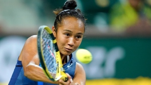 Fernandez eliminated in first round at Australian Open
