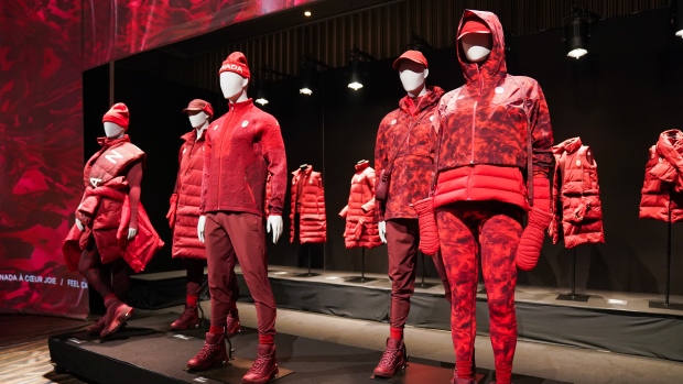 Canada Lululemon 2022 kit 