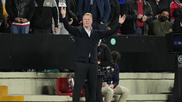 Koeman gone, Barcelona shops for coach with Xavi as favorite Article Image 0