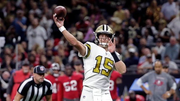 Report: Jets to sign veteran QB Siemian, pending physical
