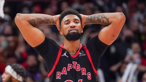 The Raptors Stop The Rockets Winning Streak on Drake Night! 