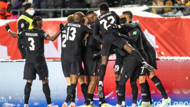 Canada celebrates against Mexico