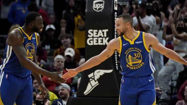 Draymond Green and Stephen Curry