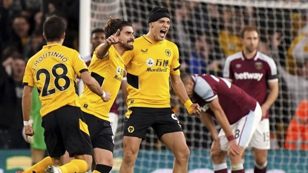 Raul Jimenez, Wolverhampton celebrate