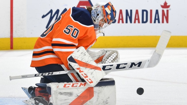 Goalie Stuart Skinner signs with Oilers 1 day after winning WHL title