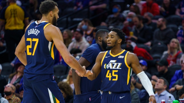 Donovan Mitchell wins Rookie of the Month for third straight month - SLC  Dunk