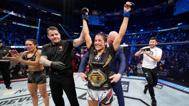 Amanda Nunes Julianna Pena, Jeff Bottari/Zuffa LLC Amanda Nunes Julianna Pena