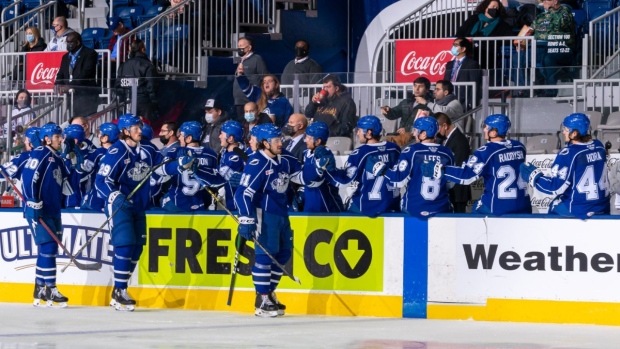 Syracuse Crunch celebrate