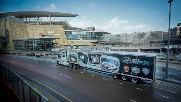Winter Classic Target Field, Getty Images Winter Classic Target Field