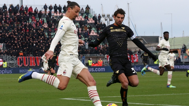 Zlatan Ibrahimović Pietro Ceccaroni, The Canadian Press Zlatan Ibrahimović Pietro Ceccaroni