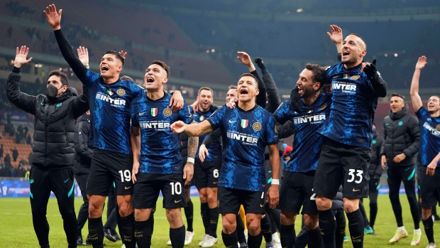 Italian Cup: Juventus run riot against AC Milan to clinch record