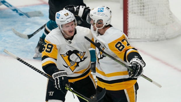 Jake Guentzel and Sidney Crosby