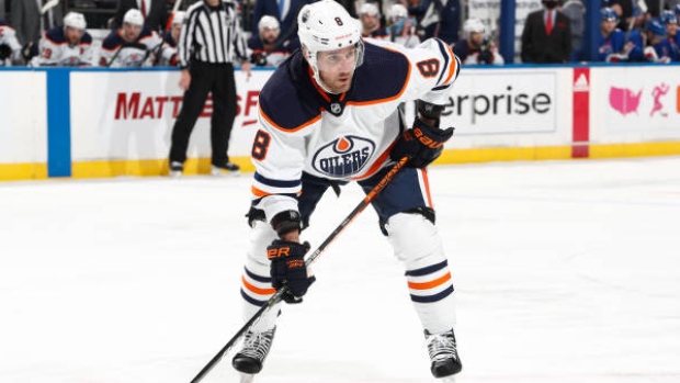 Kyle Turris Retirado Edmonton Oilers Ottawa Senators Nashville Predators Arizona Coyotes