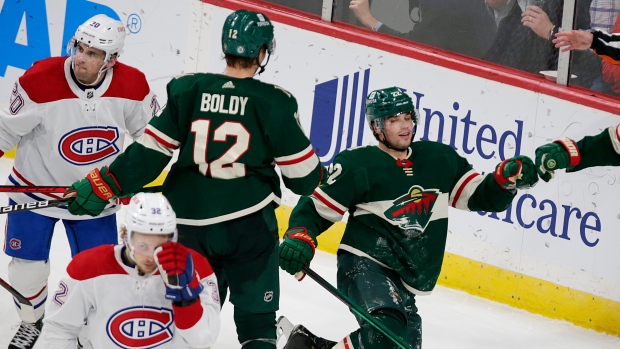 Wild celebrate vs. Canadiens