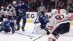 McDavid scores in overtime as Edmonton Oilers edge Vancouver Canucks 3-2 Article Image 0