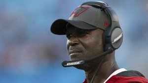 Bowles declines to name starting QB at Bucs OTAs