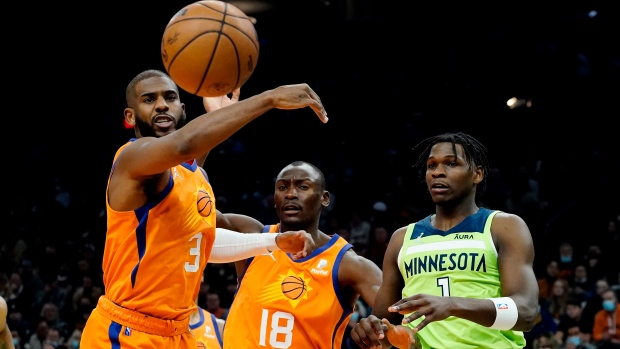 Chris Paul Bismack Biyombo Anthony Edwards, The Canadian Press Chris Paul Bismack Biyombo Anthony Edwards