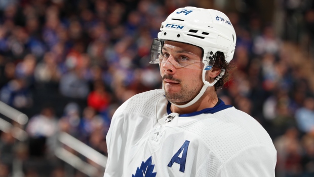 Auston Matthews taken out by crossbar, needs urgent trip to dentist -  HockeyFeed