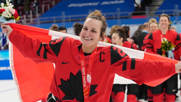 Poulin named Canada’s Athlete of the Year, first female hockey player to win Northern Star award