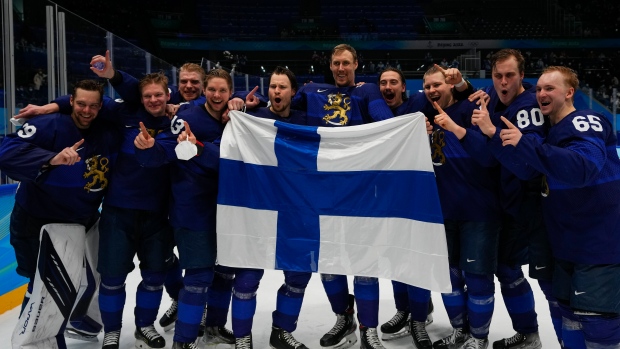 Finland upsets Russian team for men's hockey gold in Beijing - Los Angeles  Times