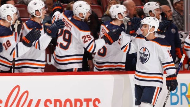 McDavid's hat trick, Draisaitl's late goal propel Oilers past Chicago for  3rd straight win