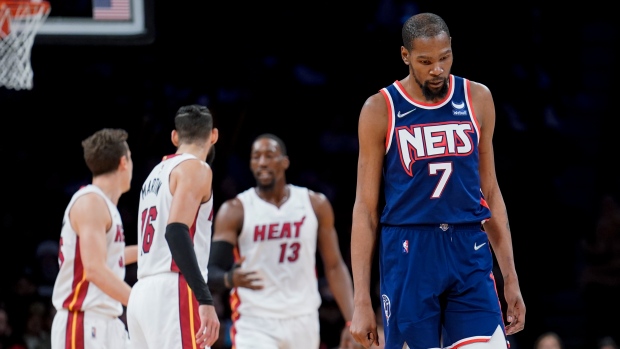 Kevin Durant, James Harden silence boos in OKC return