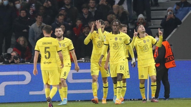 Embattled Chelsea advances to Champions League quarters with win over Lille