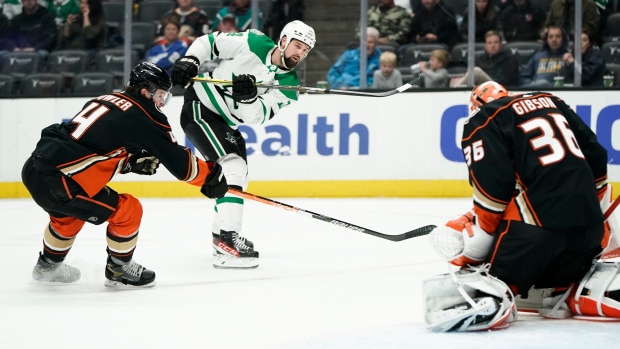 Jamie Benn John Gibson Cam Fowler