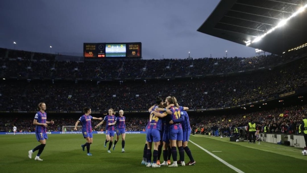 Record attendance: 91,553 watch women's game in Barcelona Article Image 0, The Canadian Press Record attendance: 91,553 watch women's game in Barcelona Article Image 0