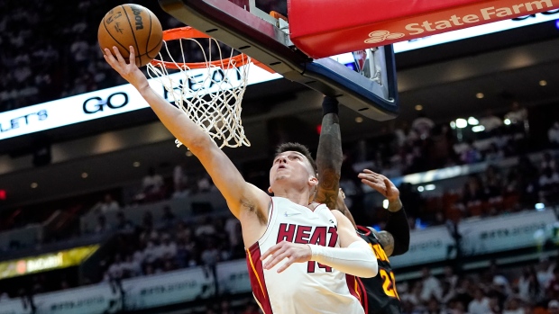 Tyler Herro Highlights, Heat vs. Hawks