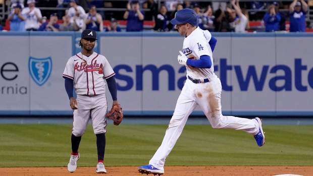 Dodgers' Trea Turner flawlessly executes 'the smoothest slide you