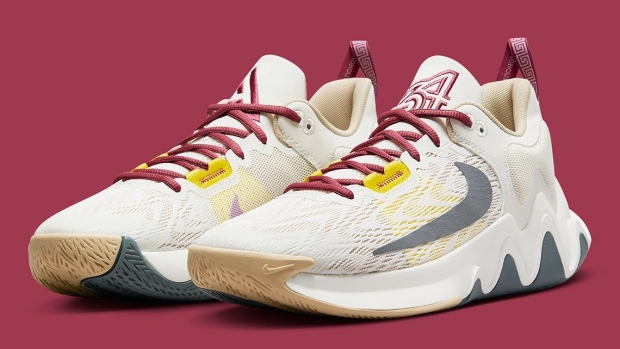 Nike Giannis Immortality 2 Nike Giannis Immortality 2