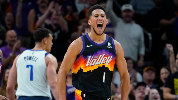 Devin Booker drops 51 and dominates the Chicago Bulls, leads the