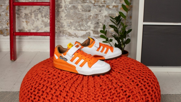 adidas Originals x Mars 