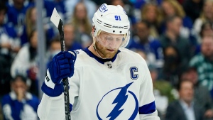 Lightning plan to shelve talks with 'disappointed' Stamkos until after season