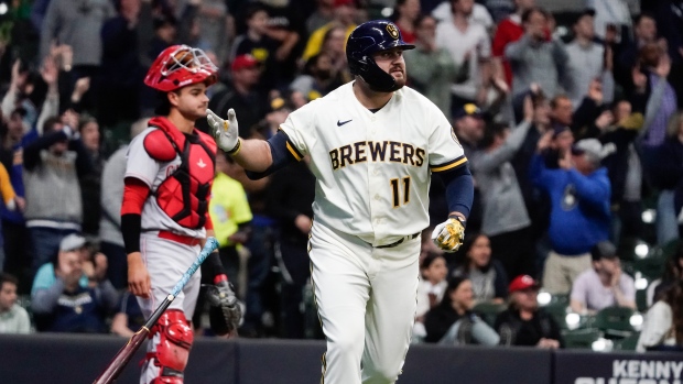 Adames, McCutchen, Houser lead Brewers to 5-1 win over Reds