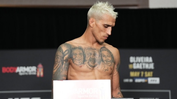 Charles Oliveira, Chris Unger/Zuffa LLC) Charles Oliveira
