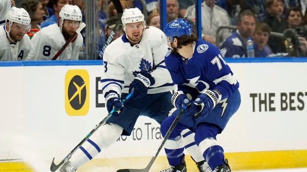 Anthony Cirelli, Justin Holl