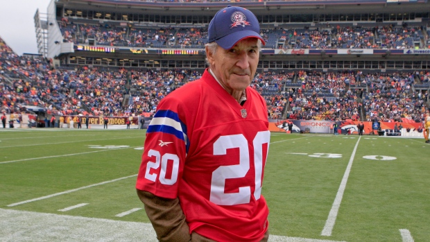 Gino Cappelletti, legendary member of original Patriots, dies at 89