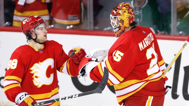 Andrew Mangiapane Jacob Markstrom