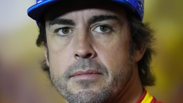Alonso accuses FIA race stewards in Miami of incompetence