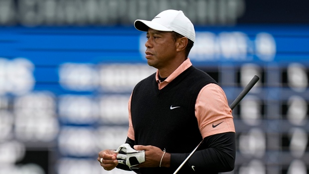 Woods struggles in third round of PGA Championship 