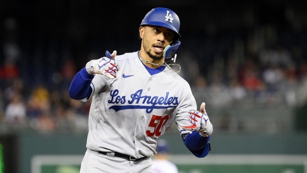 Betts homers twice as Dodgers cruise past Nationals