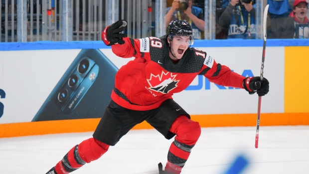 Drake Batherson, Images on Ice Drake Batherson