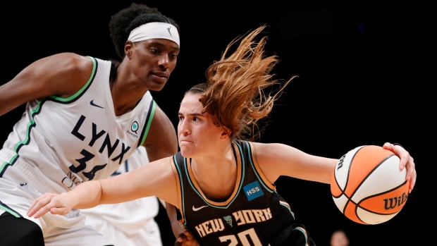 Sylvia Fowles and Sabrina Ionescu