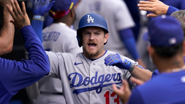 Max Muncy intentional walk Los Angeles Dodgers Chicago White